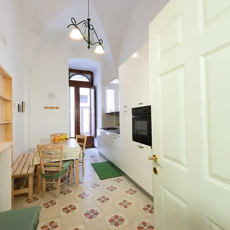 Casa La Stradella 奥斯图尼